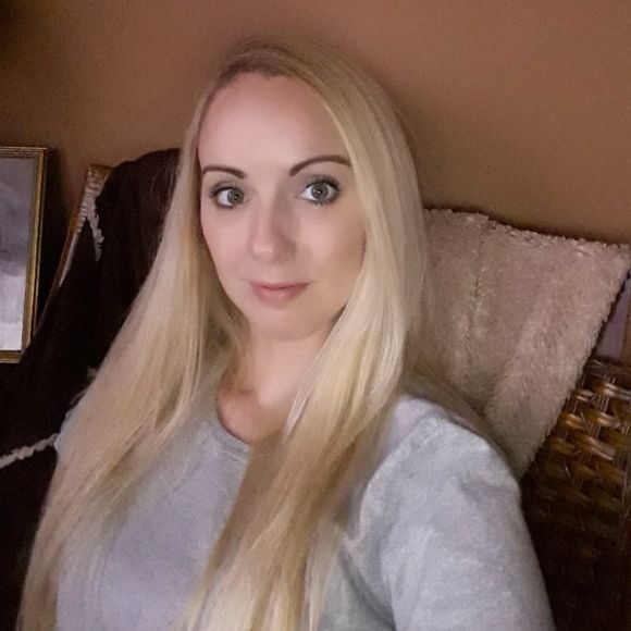 Meet your Posher, Amelia - Picture 1 of 1